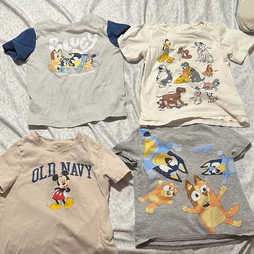 Old Navy Kids Gray & Cream Disney Character Short Sleeve Tee